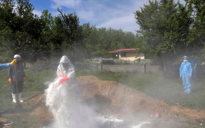 كافحت إيران لمكافحة الفيروس التاجي - AP Photo / Ebrahim Noroozi